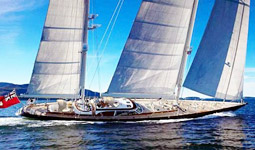 News/06/MegaYachtVela_1nhp.jpg