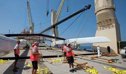 NewsRegate/10/Alinghi5Trasporto_nhp.jpg